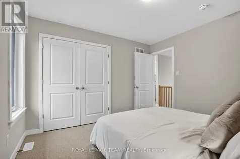 408 Gidran Circle Ottawa ON K2V 0P5
