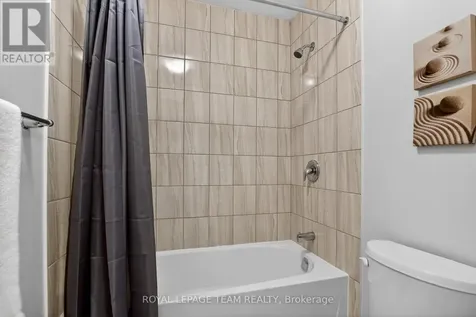 408 Gidran Circle Ottawa ON K2V 0P5
