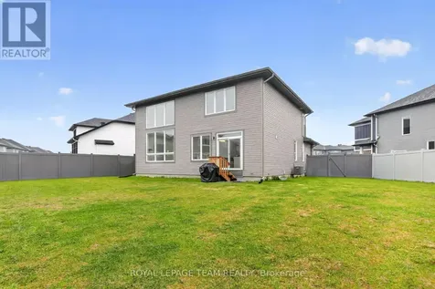 408 Gidran Circle Ottawa ON K2V 0P5