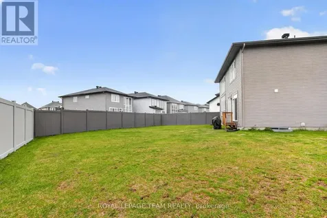 408 Gidran Circle Ottawa ON K2V 0P5