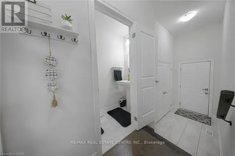 38 Gloria Street Kitchener ON N2R 0R1