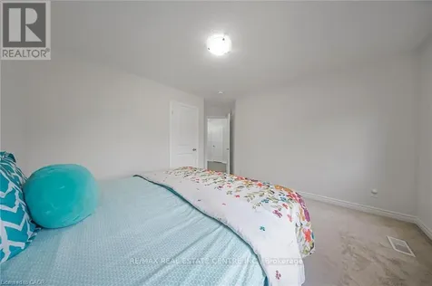 38 Gloria Street Kitchener ON N2R 0R1