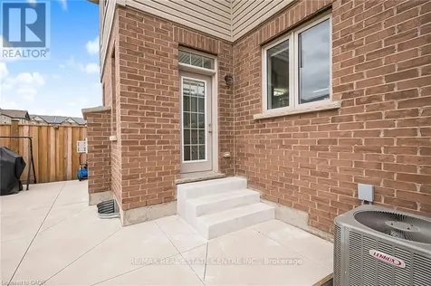 38 Gloria Street Kitchener ON N2R 0R1