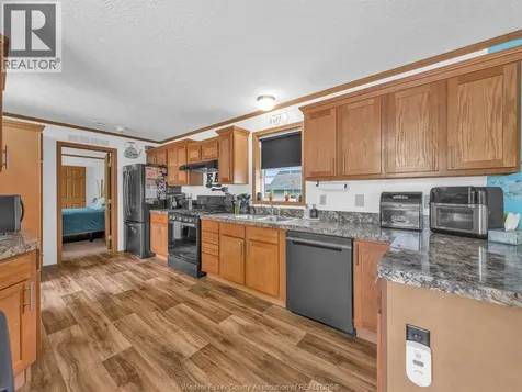 1 Oak Court Mcgregor ON N0R 1J0