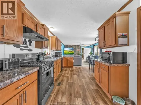 1 Oak Court Mcgregor ON N0R 1J0
