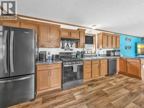 1 Oak Court Mcgregor ON N0R 1J0