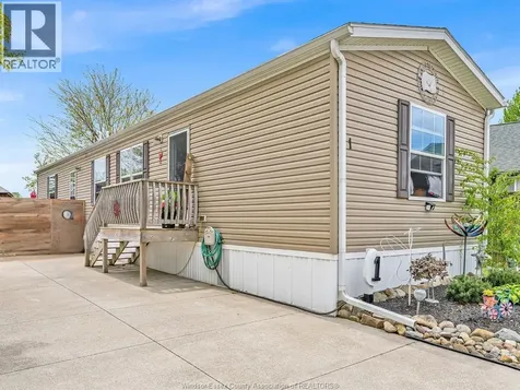1 Oak Court Mcgregor ON N0R 1J0