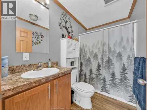 1 Oak Court Mcgregor ON N0R 1J0