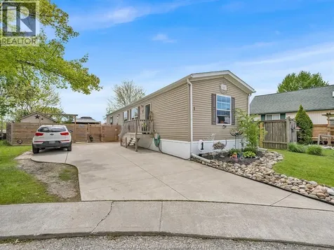 1 Oak Court Mcgregor ON N0R 1J0