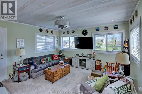 18487 Raglan Road Blenheim ON N0P 1A0