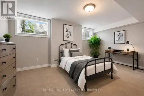 634 Woodlawn Road East Guelph (victoria North) ON N1E 0K4