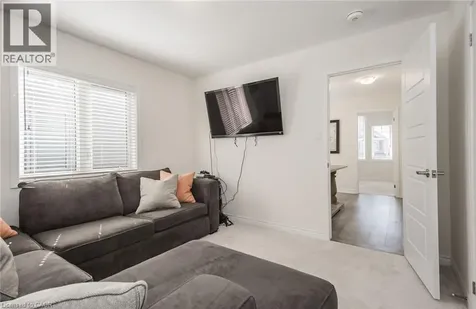 48 Pointer Street Cambridge ON N3E 0B3