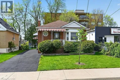 954 Queensdale Avenue East Hamilton ON L8T 1H6