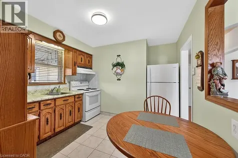 954 Queensdale Avenue East Hamilton ON L8T 1H6