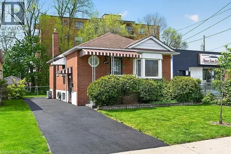 954 Queensdale Avenue East Hamilton ON L8T 1H6