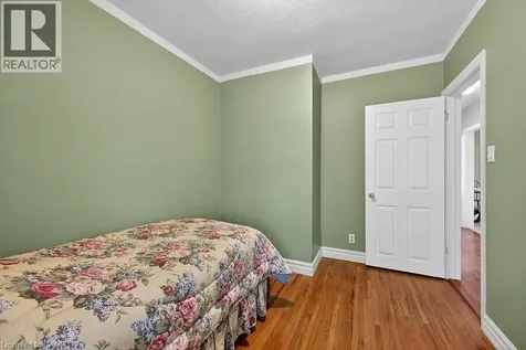 954 Queensdale Avenue East Hamilton ON L8T 1H6