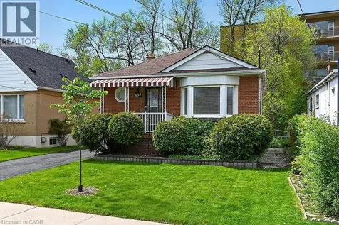 954 Queensdale Avenue East Hamilton ON L8T 1H6