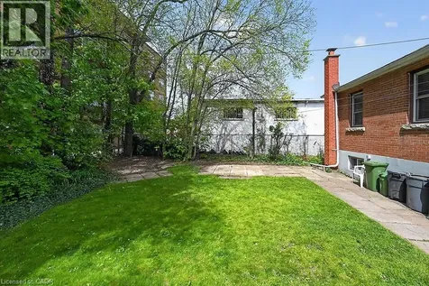 954 Queensdale Avenue East Hamilton ON L8T 1H6