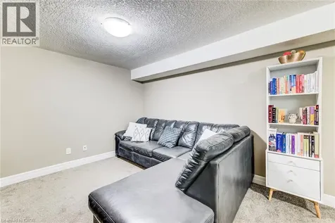 63 Crab Apple Court Wellesley ON N0B 2T0