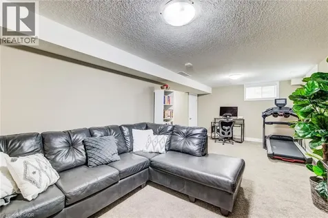 63 Crab Apple Court Wellesley ON N0B 2T0