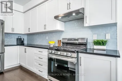 120 Laing Drive Whitby ON L1P 0N5