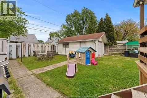 1588 Central Avenue Windsor ON N8Y 3V8