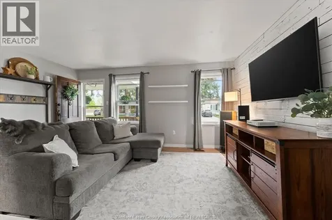1588 Central Avenue Windsor ON N8Y 3V8