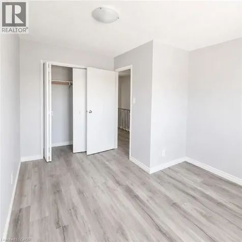 513 Quiet Place Waterloo ON N2L 5L6