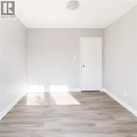 513 Quiet Place Waterloo ON N2L 5L6