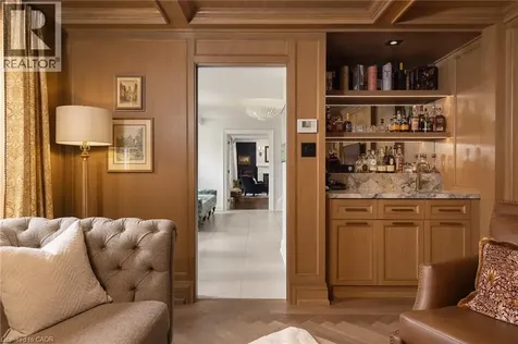 146 Abbey Court Oakville ON L6J 4L1