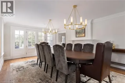 146 Abbey Court Oakville ON L6J 4L1