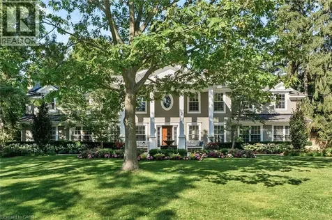 146 Abbey Court Oakville ON L6J 4L1