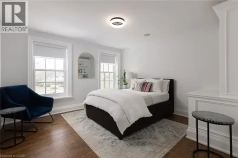 146 Abbey Court Oakville ON L6J 4L1