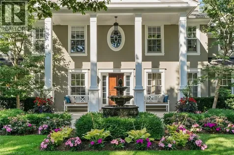 146 Abbey Court Oakville ON L6J 4L1