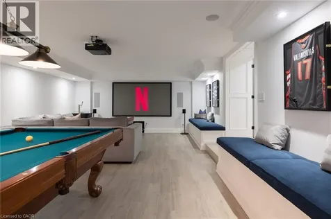 146 Abbey Court Oakville ON L6J 4L1