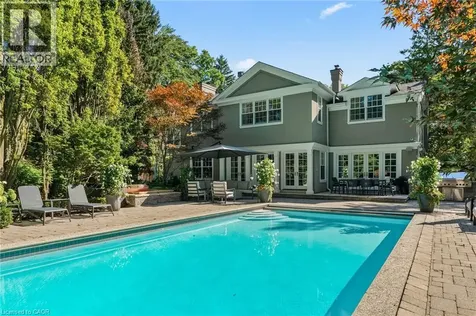 146 Abbey Court Oakville ON L6J 4L1
