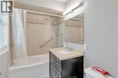 6633 Wyandotte Street Windsor ON N8S 1P5