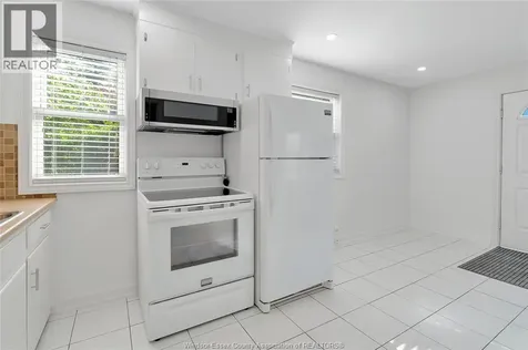 6633 Wyandotte Street Windsor ON N8S 1P5