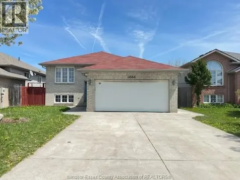 4564 Fontana Avenue Windsor ON N9G 3C8