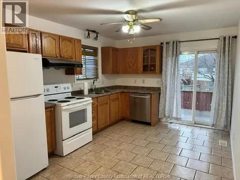 4564 Fontana Avenue Windsor ON N9G 3C8