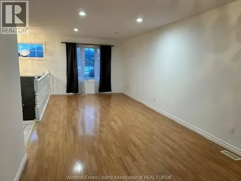 4564 Fontana Avenue Windsor ON N9G 3C8