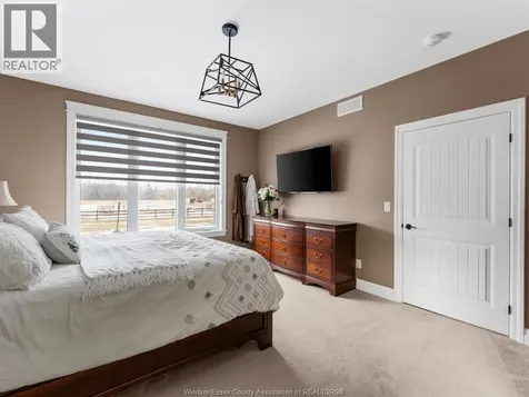 4940 4th Concession Road E Essex ON N0R 1G0