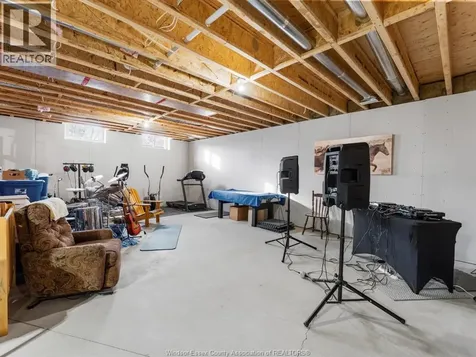 4940 4th Concession Road E Essex ON N0R 1G0
