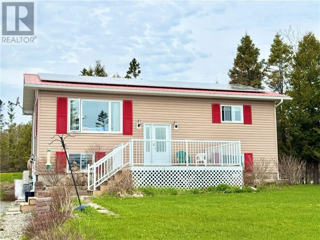 35 Duck's Bay Road Tehkummah ON P0P 1Z0