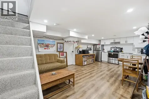 773 Lawrence Road Hamilton ON L8K 1Z7