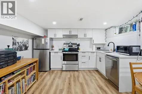 773 Lawrence Road Hamilton ON L8K 1Z7