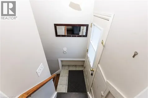 25 Warkdale Drive St. Catharines ON L2T 2V8
