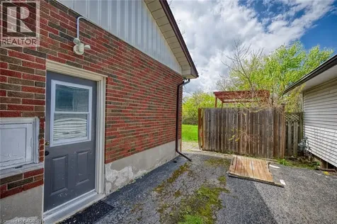 25 Warkdale Drive St. Catharines ON L2T 2V8