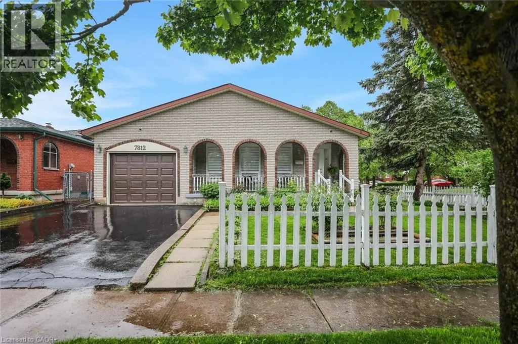 7812 Badger Road Niagara Falls ON L2H 2J5