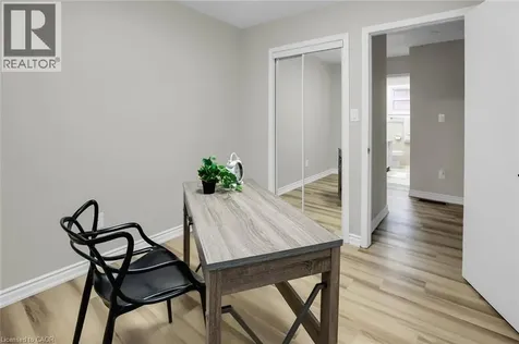 7812 Badger Road Niagara Falls ON L2H 2J5